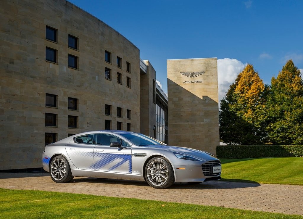 ASTON MARTIN RAPIDe CONCEPT